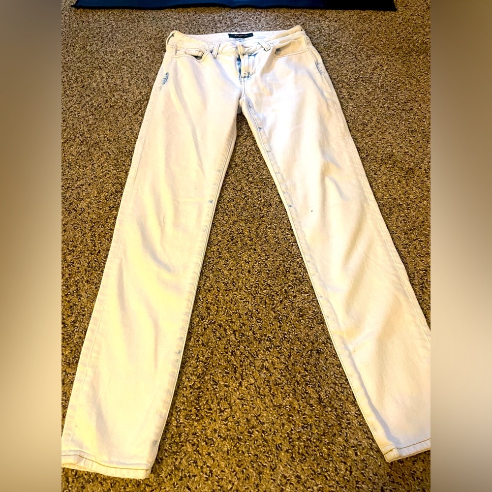 Enyce Light Practically White Jeans Size 26